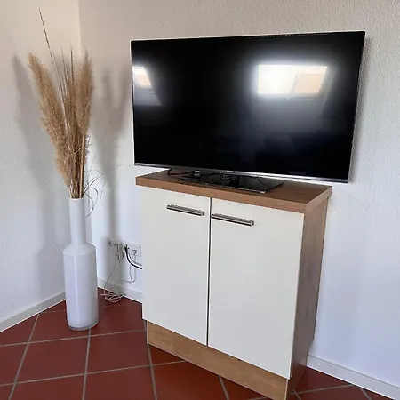 Shared Holiday In Two Separate Flats Апартаменты *