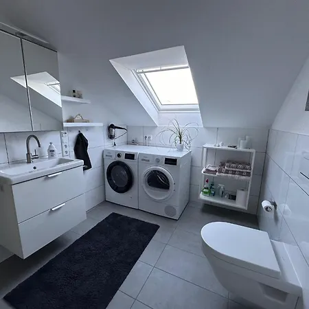 Shared Holiday In Two Separate Flats Апартаменты Брилон